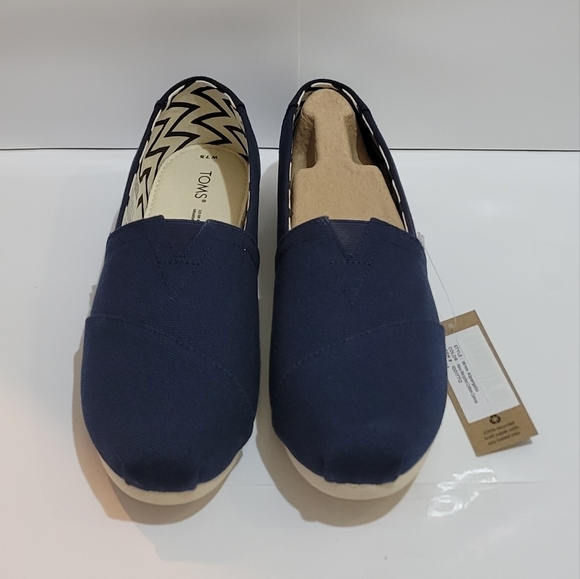 Tom's Classics Navy Blue Canvas Slip On - Picture 2 of 5